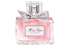 Încarcă imaginea în vizualizatorul Galerie, Dior Miss Dior, Eau de Parfum, 100ml (sigilat) - Parfumuri Trend
